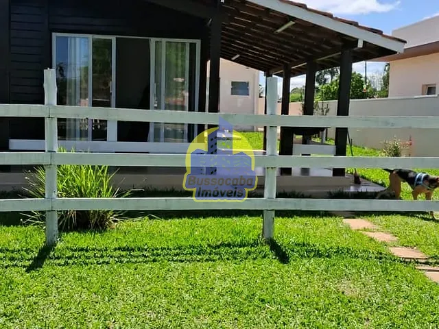 Casa com 450m² 2 quartos e 1 banheiro, à venda, no bairro Porangaba em Porangaba