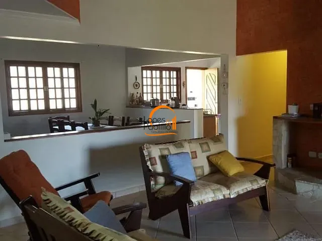 Chácara com 3000m² 5 quartos e 3 banheiros, à venda, no bairro Arara dos Pereiras em Bragança Paulista