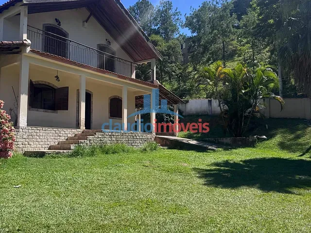 Chácara com 1790m² 3 quartos e 4 banheiros, à venda, no bairro Vila Nova em Barra Mansa