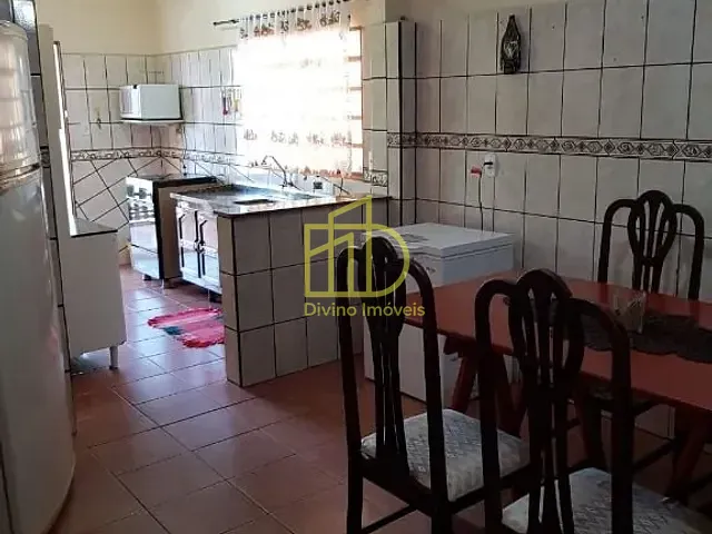 Chácara com 1000m² 3 quartos e 2 banheiros, à venda, no bairro Zona Rural em Salto de Pirapora