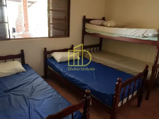 Chácara com 1000m² 3 quartos e 2 banheiros, à venda, no bairro Zona Rural em Salto de Pirapora