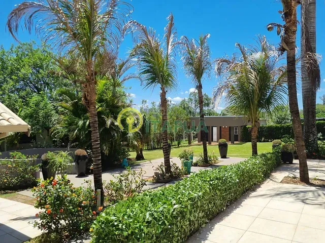 Chácara com 3040m² 4 quartos e 4 banheiros, à venda, no bairro Terras de Santana II em Londrina
