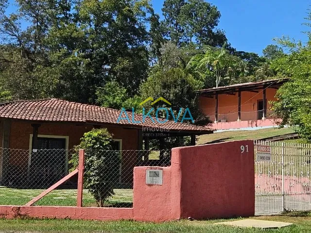 Chácara com 2315m² 3 quartos e 2 banheiros, à venda, no bairro Condomínio Lagoinha em Jacareí