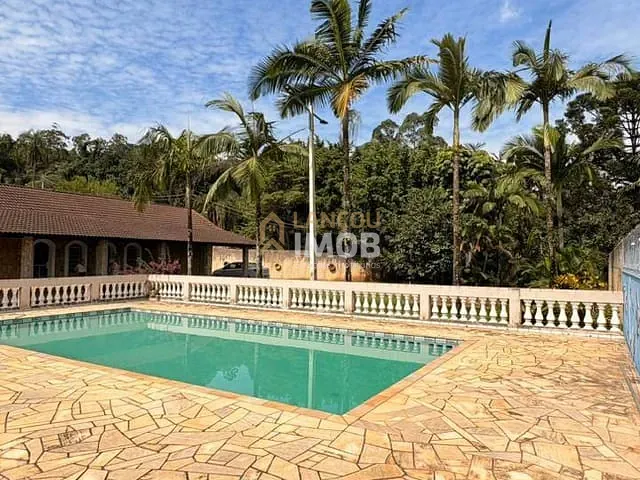 Chácara com 5300m² 4 quartos e 2 banheiros, à venda, no bairro Sítio do Mursa em Várzea Paulista