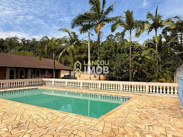 Chácara com 5300m² 4 quartos e 2 banheiros, à venda, no bairro Sítio do Mursa em Várzea Paulista