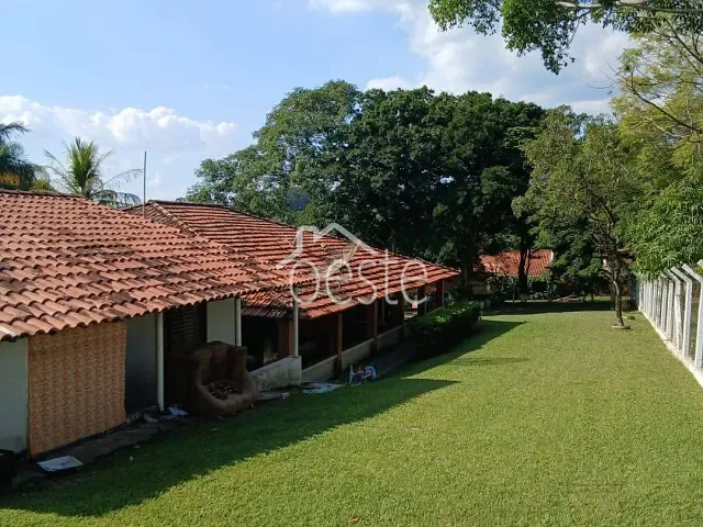 Chácara com 1815m² 3 quartos e 2 banheiros, à venda, no bairro Vale das Cigarras em Santa Bárbara D'Oeste