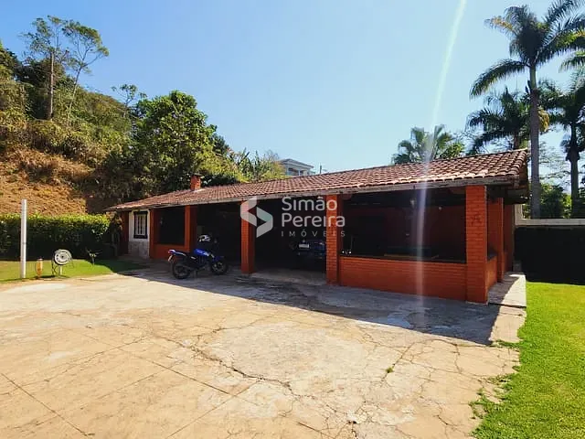 Chácara 3 quartos e 3 banheiros, à venda, no bairro Balança em Simão Pereira
