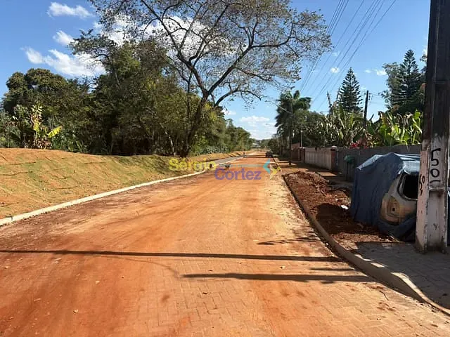 Chácara com 2000m² 3 quartos e 1 banheiro, à venda, no bairro Jataizinho em Jataizinho