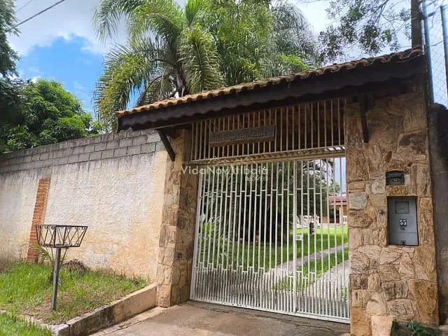 Chácara com 1000m² 3 quartos e 3 banheiros, à venda, no bairro Vitória Régia em Atibaia