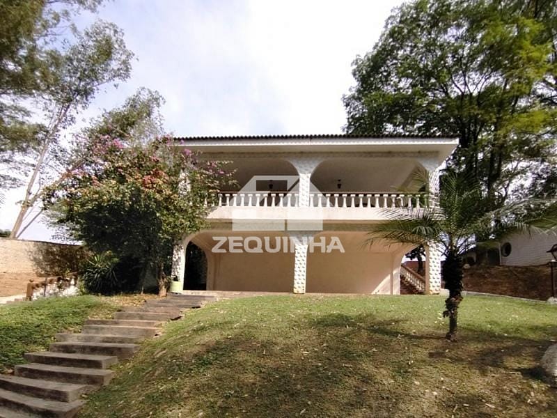 Fazenda à venda com 7 quartos, 2000m² - Foto 3
