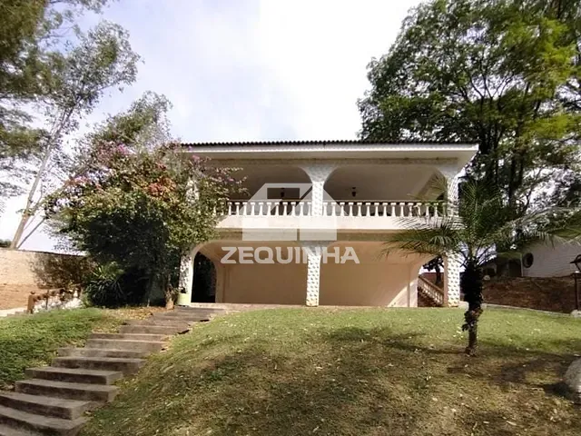 Chácara com 2000m² 7 quartos e 2 banheiros, à venda, no bairro Tres Montanhas em Osasco