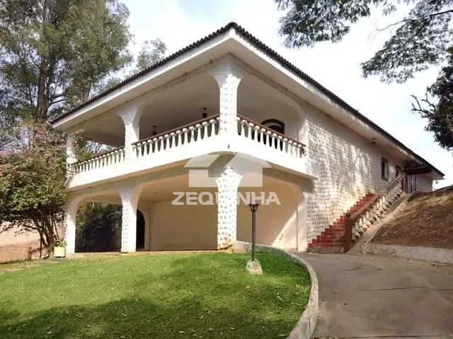 Chácara com 2000m² 7 quartos e 2 banheiros, à venda, no bairro Tres Montanhas em Osasco