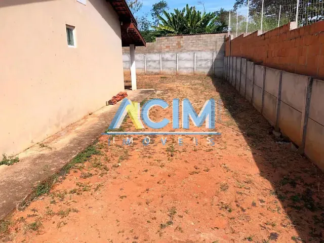 Chácara com 710m², à venda, no bairro Loteamento Meia Lua em Jaguariúna
