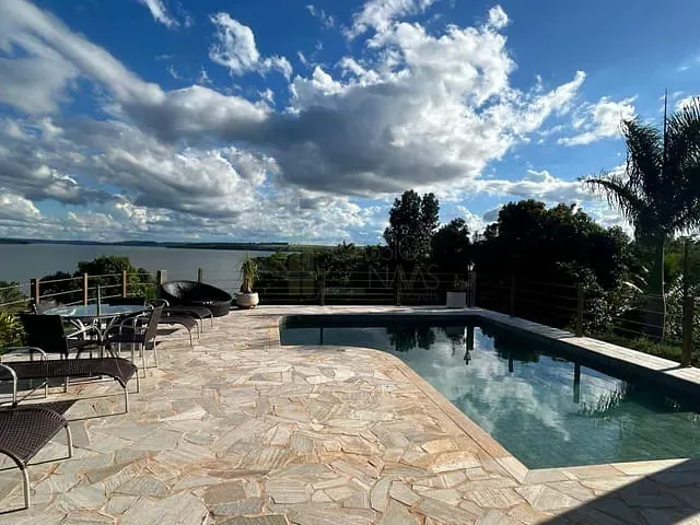 Chácara com 1900m² 7 quartos e 8 banheiros, à venda, no bairro Condomínio Porto das Àguas em Porecatu