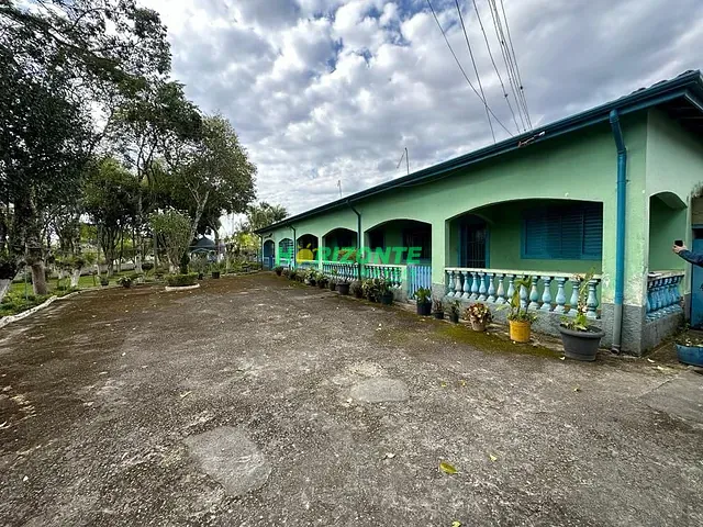 Chácara com 15000m² 4 quartos e 2 banheiros, à venda, no bairro Chácaras Rurais de Guararema em Jacareí