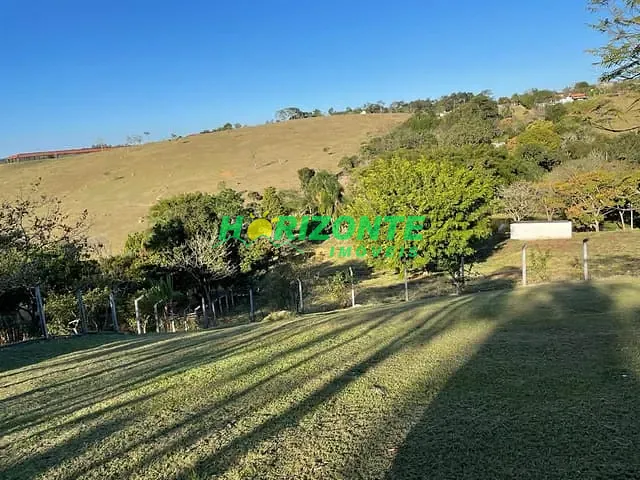 Chácara com 15000m² 4 quartos e 2 banheiros, à venda, no bairro Chácaras Rurais de Guararema em Jacareí