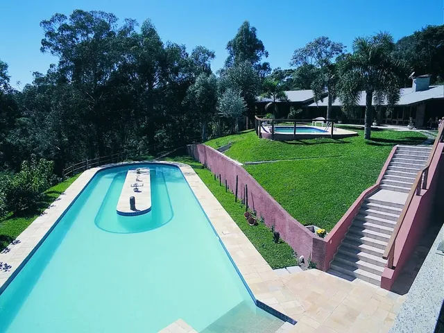 Sítio com 27168m² 10 quartos e 2 banheiros, à venda, no bairro Lamenha Grande em Almirante Tamandaré