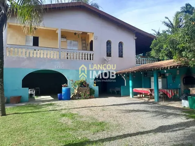 Chácara 3 quartos e 1 banheiro, à venda, no bairro Chácaras Clube Castanheiro em Várzea Paulista