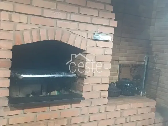 Chácara com 689m² 1 quarto e 1 banheiro, à venda, no bairro Parque Industrial Souza Queiroz em Limeira