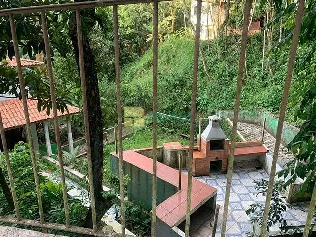 Chácara com 9000m² 3 quartos e 2 banheiros, à venda, no bairro Águas de Canindu em São José dos Campos