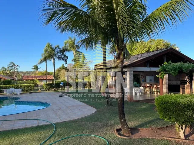 Chácara com 2500m² 3 quartos e 3 banheiros, à venda, no bairro Chácaras Nova California em Agudos