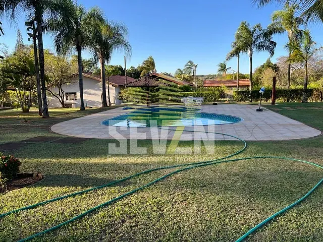 Chácara com 2500m² 3 quartos e 3 banheiros, à venda, no bairro Chácaras Nova California em Agudos