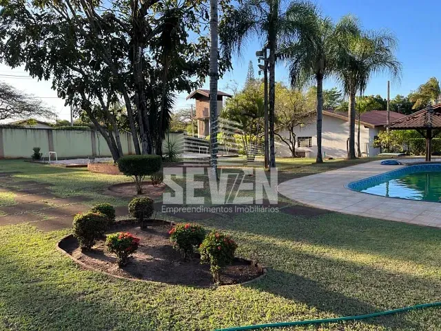 Chácara com 2500m² 3 quartos e 3 banheiros, à venda, no bairro Chácaras Nova California em Agudos