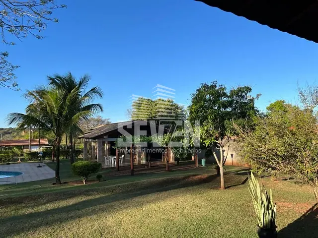 Chácara com 2500m² 3 quartos e 3 banheiros, à venda, no bairro Chácaras Nova California em Agudos