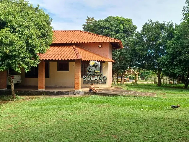Chácara com 234m² 4 quartos e 4 banheiros, à venda, no bairro Estâncias Aroeira em Trindade