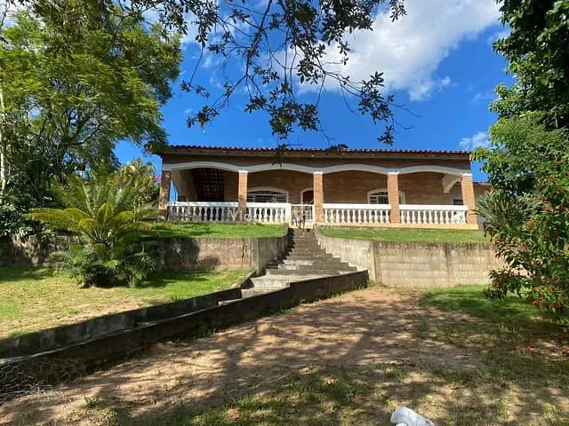 Chácara com 1200m² 3 quartos e 2 banheiros, à venda, no bairro Marinas em Bom Jesus dos Perdões