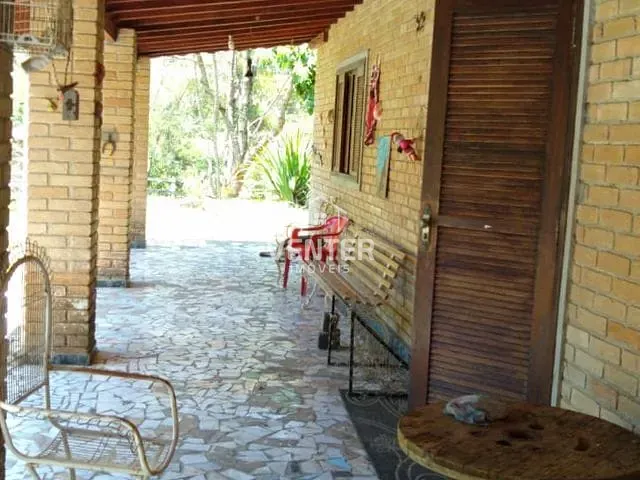 Chácara com 7230m² 2 quartos e 2 banheiros, à venda, no bairro Alto do Piracuama em Pindamonhangaba