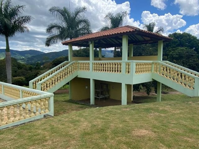 Chácara com 10000m² 6 quartos e 4 banheiros, à venda, no bairro Roseira em Extrema