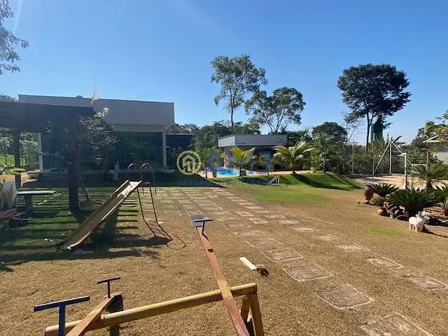 Chácara com 1614m² 2 quartos e 3 banheiros, à venda, no bairro Countryville em Hidrolândia
