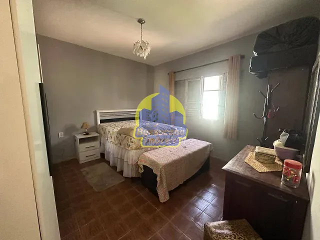 Chácara com 880m² 2 quartos e 1 banheiro, à venda, no bairro Centro em Araçariguama