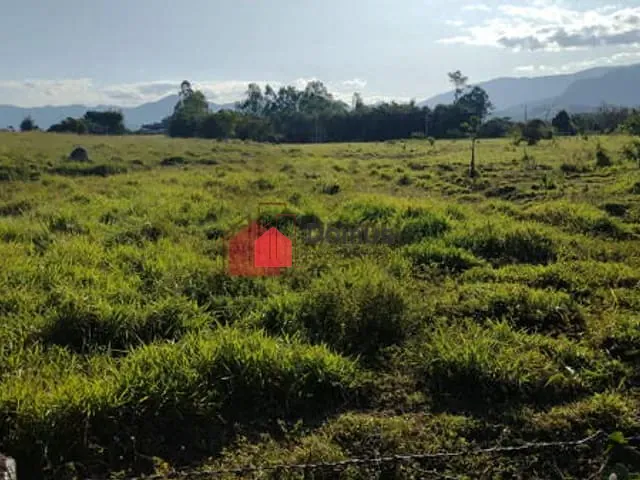 Chácara com 36300m², à venda, no bairro Mandú em Pindamonhangaba