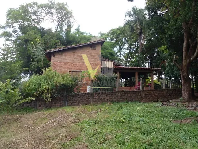 Chácara com 1200m² 3 quartos e 4 banheiros, à venda, no bairro Zona Rural em Alto Horizonte