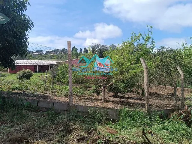 Chácara com 1500m² 2 quartos e 2 banheiros, à venda, no bairro Carafá em Votorantim