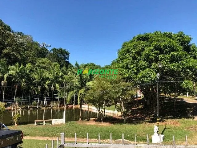 Chácara com 121000m² 5 quartos e 5 banheiros, à venda, no bairro Chácaras Condomínio Recanto Pássaros II em Jacareí