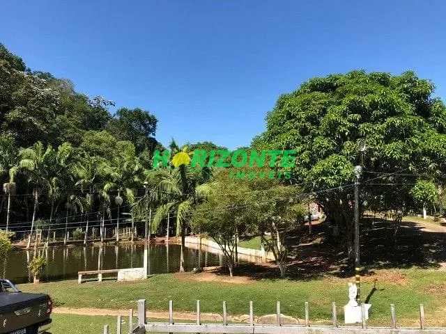 Chácara com 121000m² 5 quartos e 5 banheiros, à venda, no bairro Condomínio Recanto Pássaros em Jacareí
