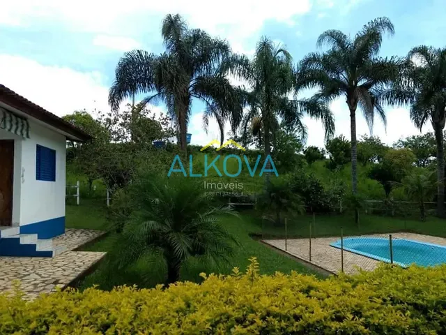 Chácara com 22700m² 3 quartos e 3 banheiros, à venda, no bairro Jardim Bela Vista em São José dos Campos