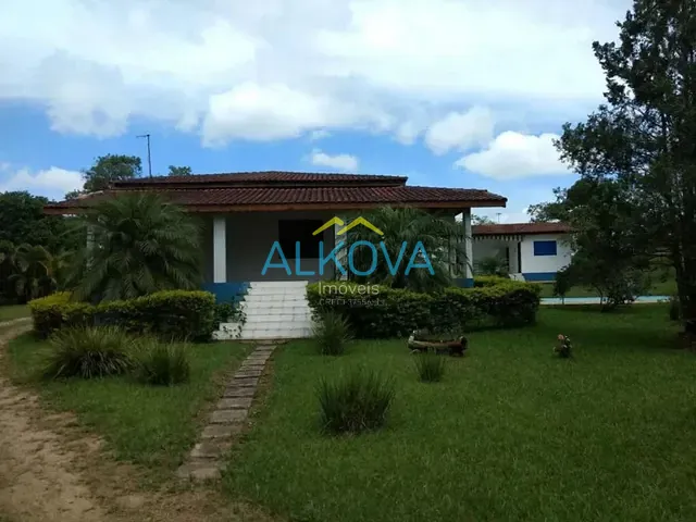 Chácara com 22700m² 3 quartos e 3 banheiros, à venda, no bairro Jardim Bela Vista em São José dos Campos