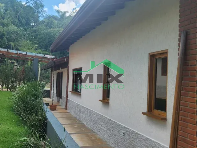 Chácara com 2730m² 3 quartos e 3 banheiros, à venda, no bairro Ibiúna em Ibiúna
