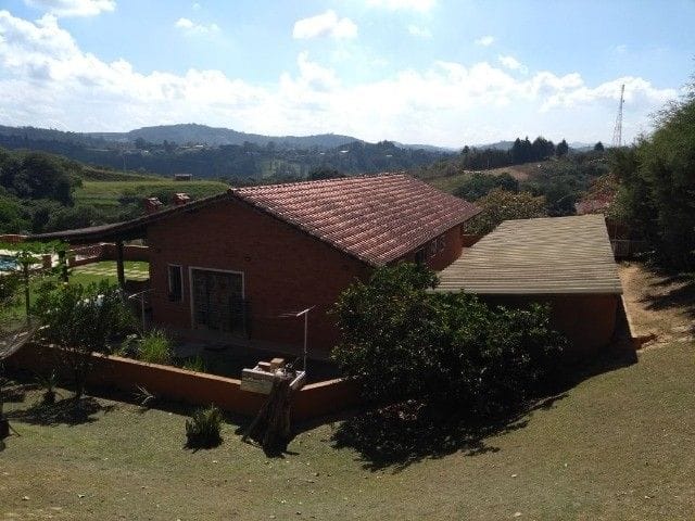 Chácara com 12500m² 3 quartos e 4 banheiros, à venda, no bairro Condomínio Porta do Sol em Mairinque