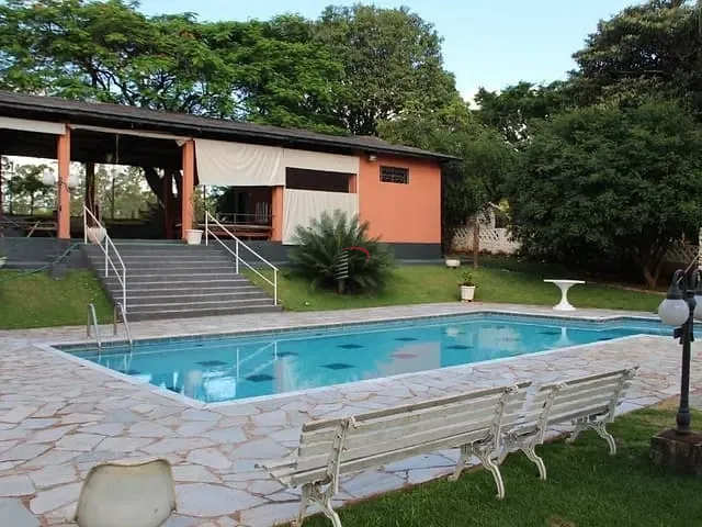 Chácara com 12000m² 3 quartos e 2 banheiros, à venda, no bairro Cafezal em Londrina