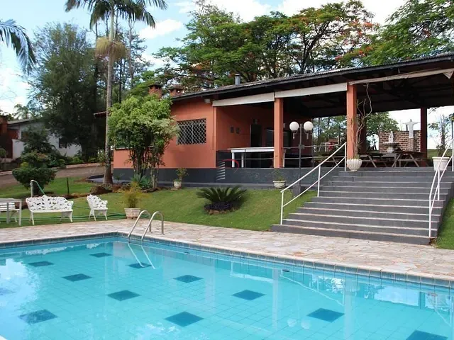 Chácara com 12000m² 3 quartos e 2 banheiros, à venda, no bairro Cafezal em Londrina