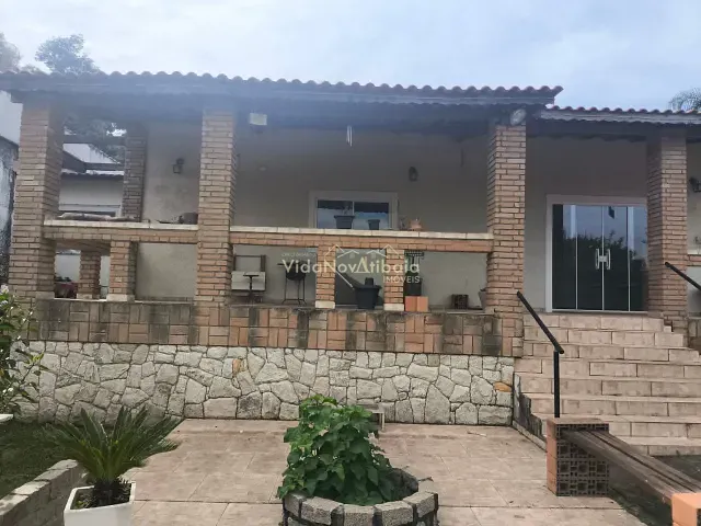 Chácara com 864m² 3 quartos e 4 banheiros, à venda ou para alugar, no bairro Loteamento Vale das Flores em Atibaia