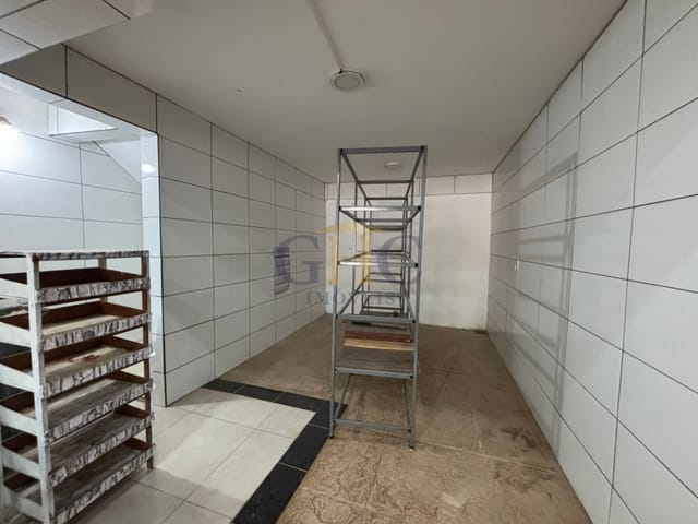 Chácara com 1359m² 2 quartos e 3 banheiros, à venda, no bairro Portal de Pirapora em Salto de Pirapora