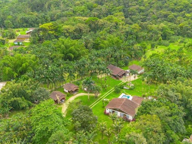 Sítio com 45456m² 4 quartos e 4 banheiros, à venda, no bairro Porto de Cima em Morretes