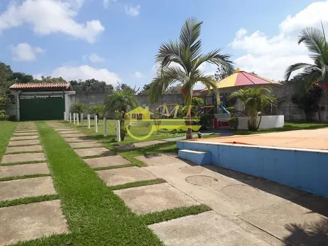 Chácara com 1200m² 1 quarto e 3 banheiros, à venda, no bairro Chacara de Recreio Santa Fe em Campinas