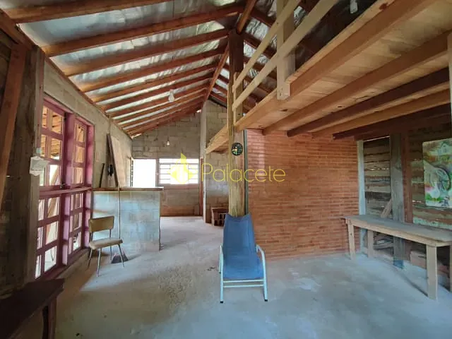 Chácara com 238600m² 2 quartos e 1 banheiro, à venda, no bairro Bairro dos Macacos em Silveiras
